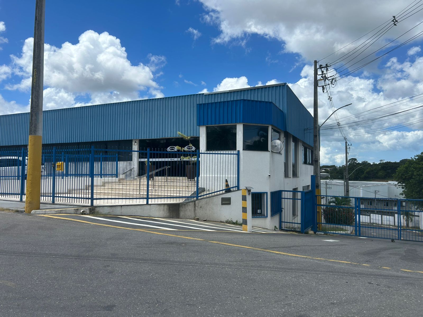 Fachada do centro de distribuicao Primus Log